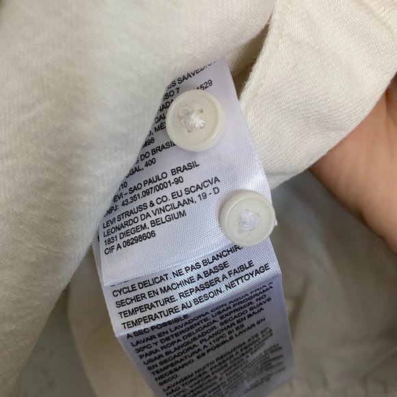 LEVI'S - ZOEY PLEAT UTILITY JACKET IN ECRU - Picture 8 of 9